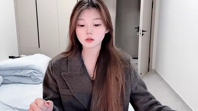 Snapshot of yangyang-1115 chatting on November 6, 4:13 am yangyang-1115 online show from November 6, 4:13 am