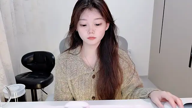 Snapshot of yangyang-1115 chatting on November 10, 5:17 am yangyang-1115 online show from November 10, 5:17 am