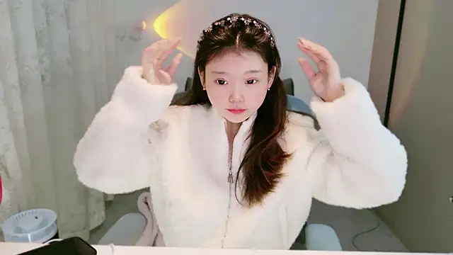 Snapshot of yangyang-1115 chatting on December 4, 4:33 am yangyang-1115 online show from December 4, 4:33 am