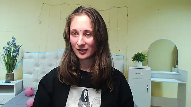 MichelLeee online show from January 28, 3:25 pm