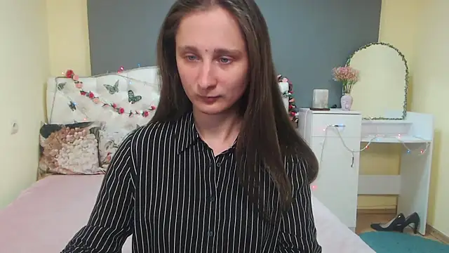 MichelLeee online show from April 14, 11:16 am