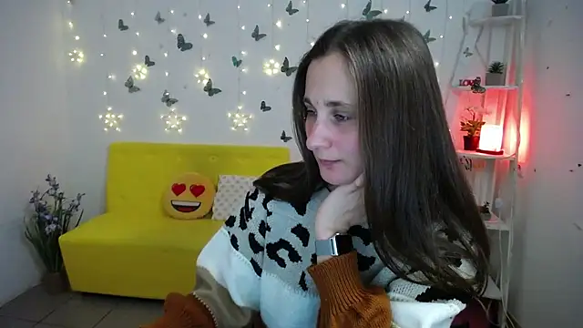 MichelLeee online show from April 22, 11:34 am