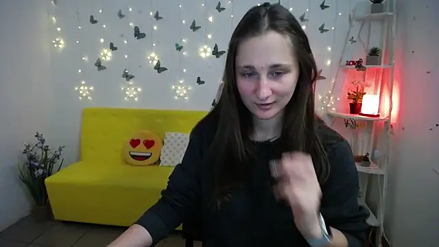 MichelLeee online show from April 23, 11:31 am