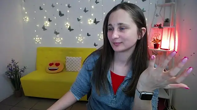 Snapshot of MichelLeee chatting on May 4, 11:28 am MichelLeee online show from May 4, 11:28 am