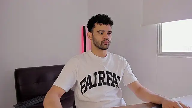 andrewChris  online show from September 25, 3:16 pm