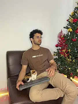 andrewChris  online show from November 24, 3:56 pm