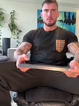 DimitriSullivan  online show from April 24, 1:46 pm