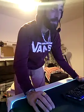 Snapshot of DaWoD030 chatting on December 8, 3:13 pm DaWoD030 online show from December 8, 3:13 pm