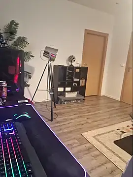 Snapshot of DaWoD030 chatting on February 9, 7:16 am DaWoD030 online show from February 9, 7:16 am