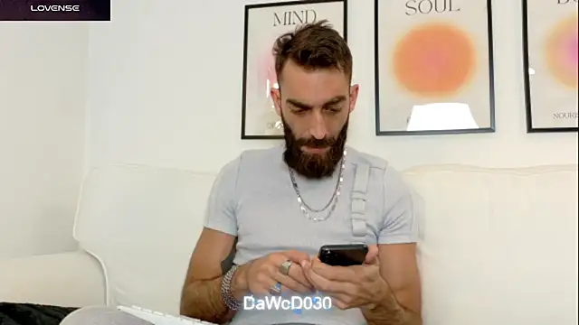 Snapshot of DaWoD030 chatting on October 24, 6:10 am DaWoD030 online show from October 24, 6:10 am
