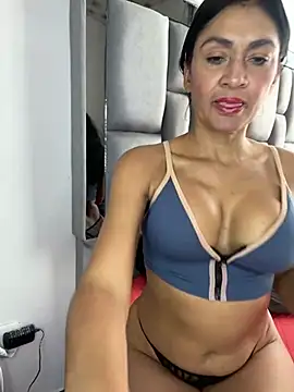 Snapshot of danielax50 chatting on March 6, 4:07 pm danielax50 online show from March 6, 4:07 pm