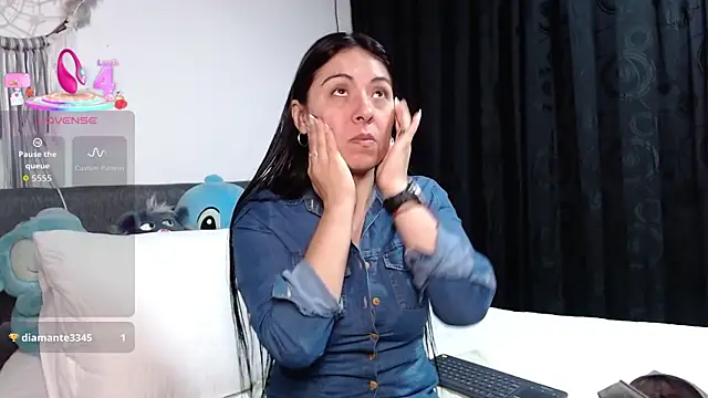 Ella Rousse online show from April 17, 11:35 am