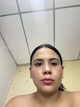 Leyna Kenet online show from June 10, 3:18 am