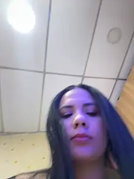 Snapshot of Leyna_Kenet chatting on July 13, 2:03 am Leyna Kenet online show from July 13, 2:03 am