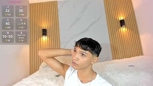 im sebaslopez online show from February 20, 3:34 am