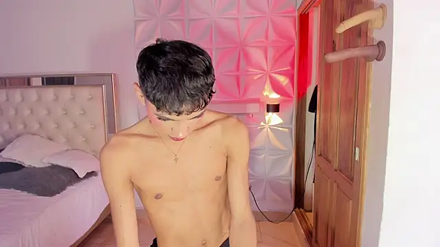 im sebaslopez online show from December 20, 4:25 pm