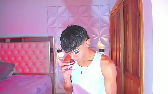 im sebaslopez online show from March 27, 7:57 pm