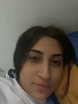 Snapshot of bigasssweet_2 chatting on December 6, 1:29 am bigasssweet 2 online show from December 6, 1:29 am
