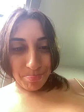 Snapshot of bigasssweet_2 chatting on January 6, 9:11 pm bigasssweet 2 online show from January 6, 9:11 pm