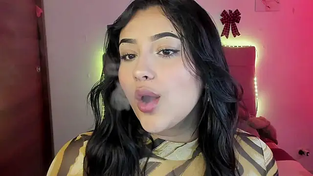 male couper online show from December 7, 7:10 pm