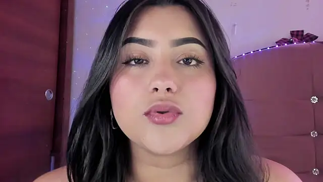 male couper online show from February 3, 8:35 pm