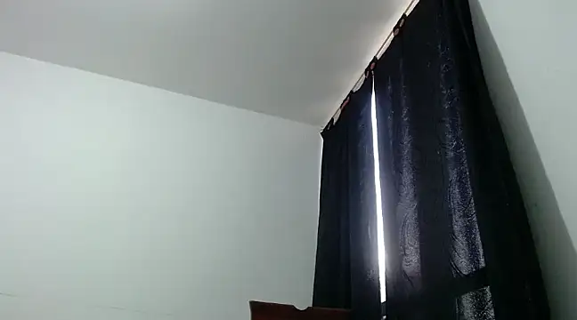 Snapshot of nicolle_milf1978 chatting on February 1, 11:21 am nicolle milf1978 online show from February 1, 11:21 am