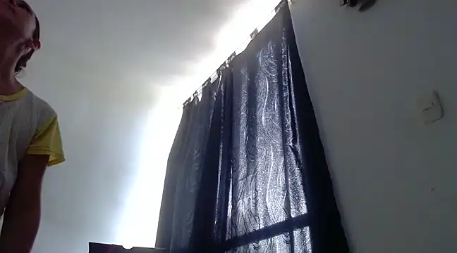 Snapshot of nicolle_milf1978 chatting on February 18, 1:22 pm nicolle milf1978 online show from February 18, 1:22 pm