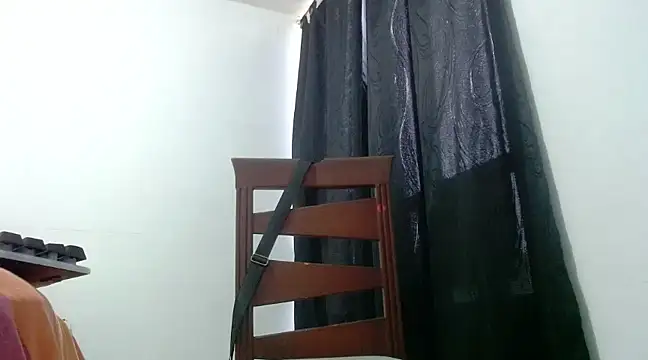 Snapshot of nicolle_milf1978 chatting on March 12, 11:42 am nicolle milf1978 online show from March 12, 11:42 am