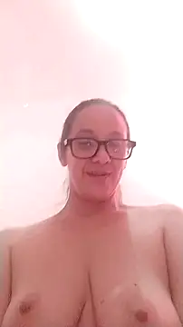 Snapshot of nicolle_milf1978 chatting on September 16, 12:39 pm nicolle milf1978 online show from September 16, 12:39 pm