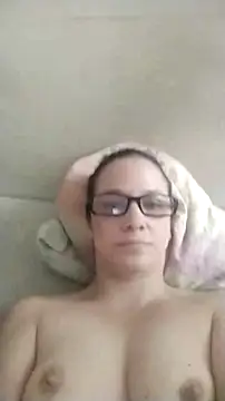 Snapshot of nicolle_milf1978 chatting on October 17, 11:24 am nicolle milf1978 online show from October 17, 11:24 am