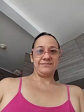 Snapshot of nicolle_milf1978 chatting on June 5, 2:23 pm nicolle milf1978 online show from June 5, 2:23 pm