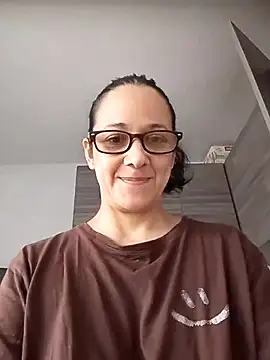 Snapshot of nicolle_milf1978 chatting on July 19, 1:04 pm nicolle milf1978 online show from July 19, 1:04 pm
