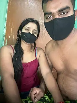 Snapshot of Suhani512 chatting on July 14, 4:28 am Suhani512 online show from July 14, 4:28 am