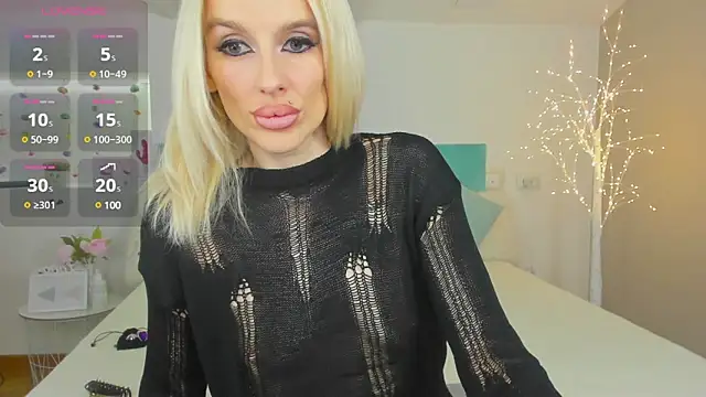 Lana kitty   online show from February 10, 11:34 pm