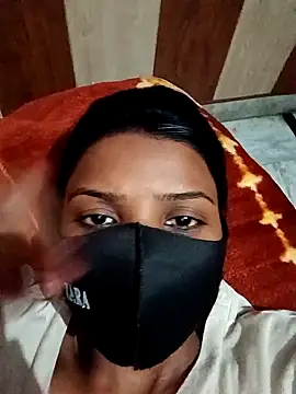 Scheme SS online show from February 18, 3:10 pm