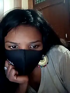 Scheme SS online show from February 28, 3:04 pm