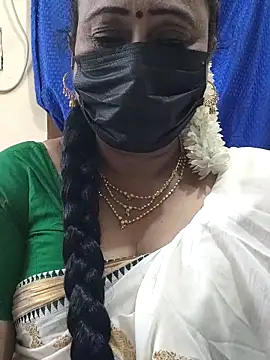Snapshot of rekha_naier chatting on March 10, 5:40 pm rekha naier online show from March 10, 5:40 pm