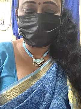 Snapshot of rekha_naier chatting on March 12, 5:08 pm rekha naier online show from March 12, 5:08 pm