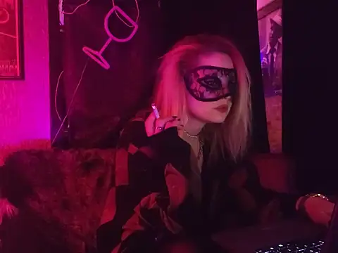 Snapshot of anonymouszN chatting on December 20, 10:43 pm anonymouszN online show from December 20, 10:43 pm