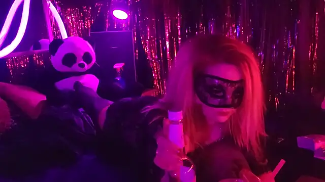 Snapshot of anonymouszN chatting on January 2, 7:51 pm anonymouszN online show from January 2, 7:51 pm