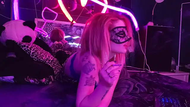 Snapshot of anonymouszN chatting on January 25, 11:32 pm anonymouszN online show from January 25, 11:32 pm