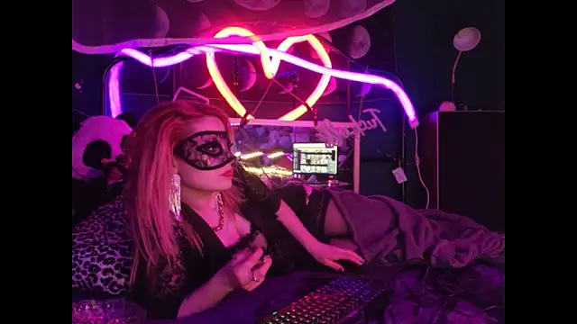 Snapshot of anonymouszN chatting on January 27, 9:44 pm anonymouszN online show from January 27, 9:44 pm