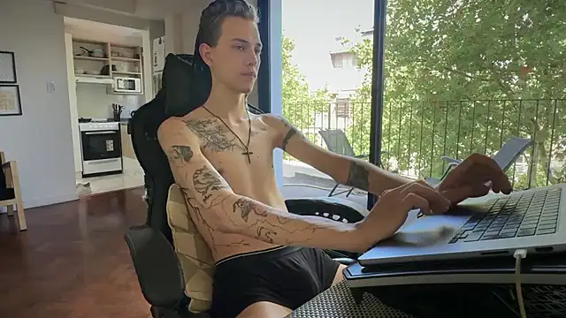 Den BlueXx online show from March 7, 5:54 pm