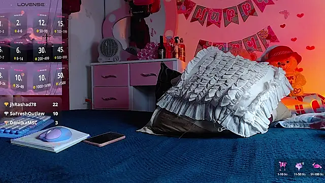 1Ashley  online show from February 26, 5:53 am