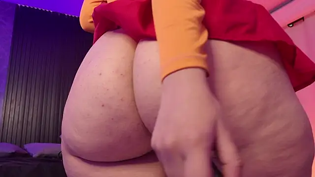 Little maeve online show from January 31, 9:26 pm