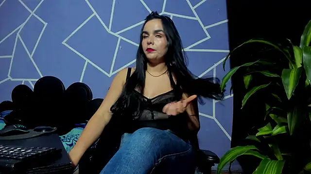 Snapshot of thakytona chatting on September 19, 4:47 am thakytona online show from September 19, 4:47 am