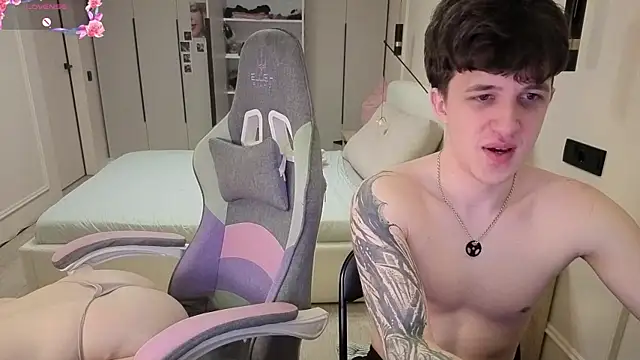 gopolsme online show from April 27, 8:07 pm