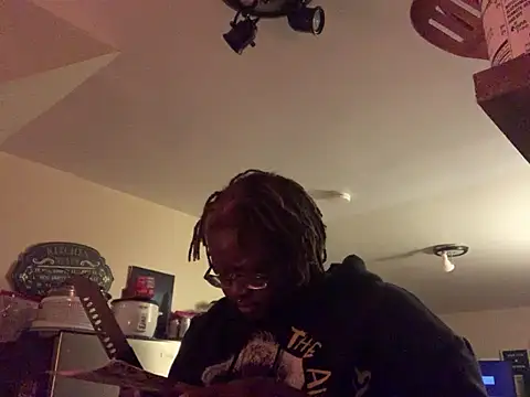 BigKittyRaven online show from December 9, 10:41 pm