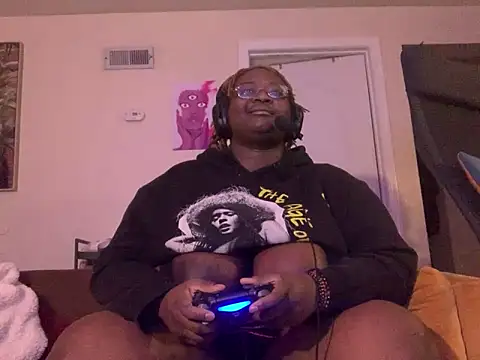 BigKittyRaven online show from February 20, 7:23 am