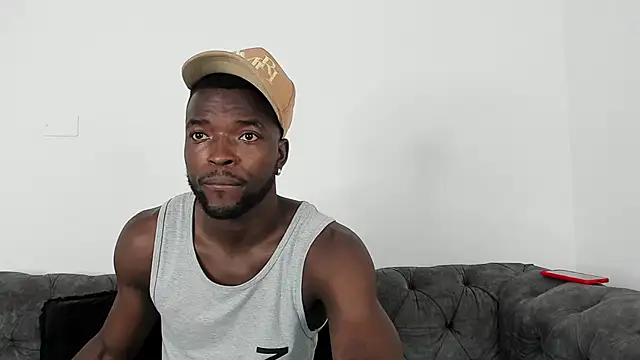 Snapshot of Dylan_Taylor chatting on October 28, 4:05 am Dylan Taylor online show from October 28, 4:05 am